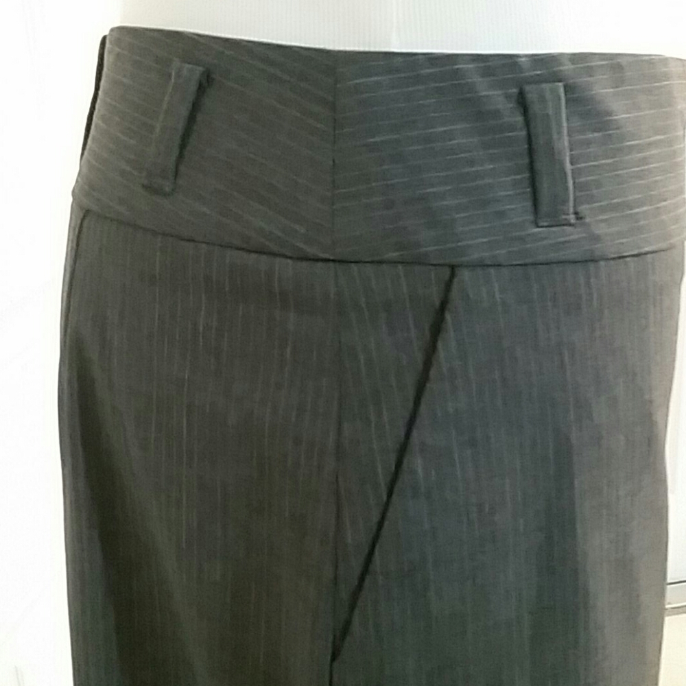 Banana Republic sizes: Jacket 6. Skirt 4 - Picture 12 of 16